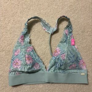 Victoria’s secret/Pink Bralette (NEW WITH TAGS)